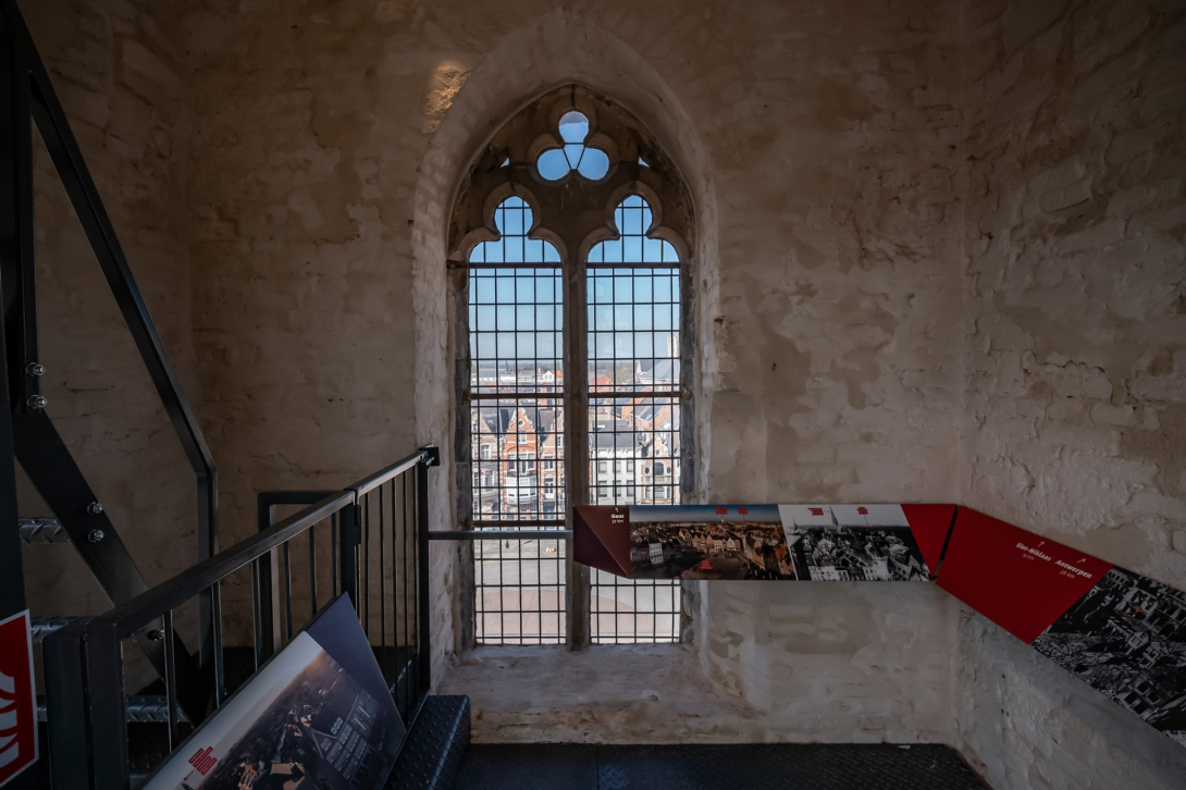 Belfort en Lakenhalle Dendermonde